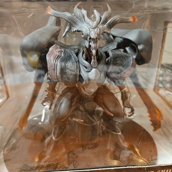 Final Fantasy VII 7 Advent Children ArtFX Bahamut Sin Movie Figure with Base - Picture 8 of 12